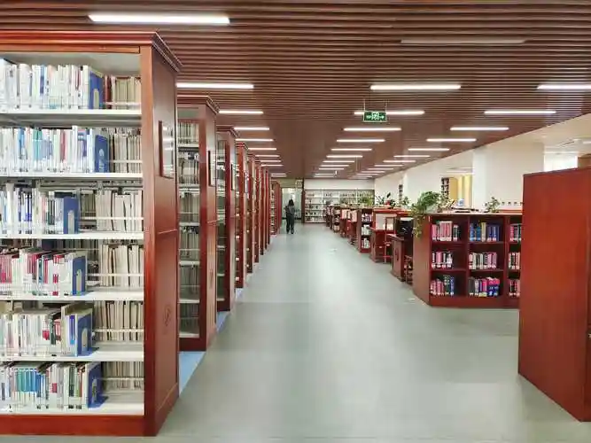 洛阳商业职业学院