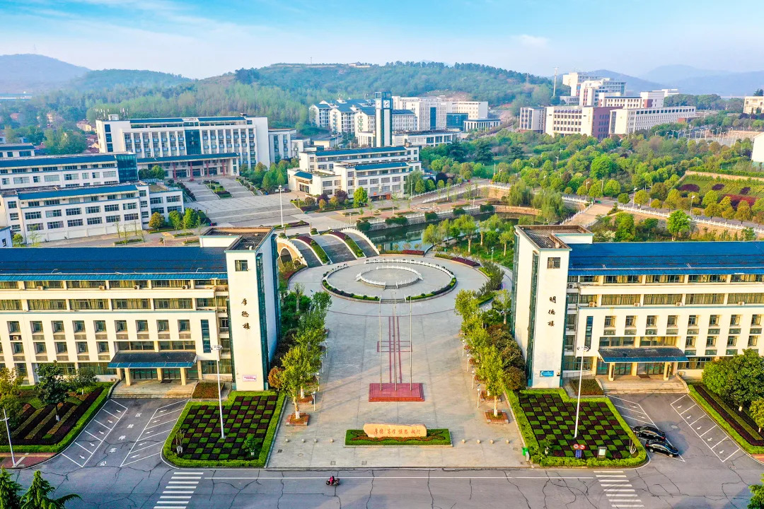 襄阳职业技术学院