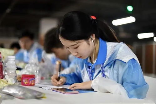 高铁学校的学费,高铁学校学费一般是多少