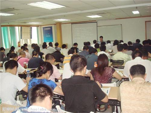 环球护理赴美就业培训学校,环球留学美国留学