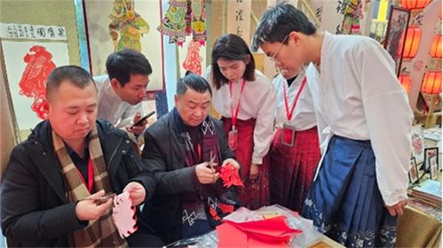 阆中旅游学校,介绍。