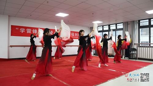 专业幼师中专,专业育婴师的专业学校是什么?