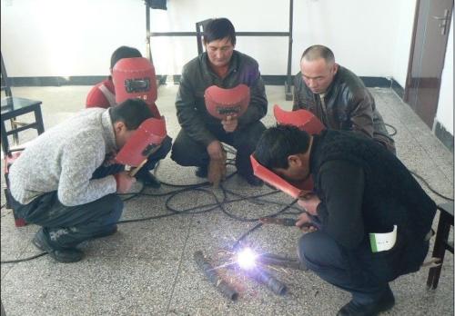 学电焊培训,电焊工培训学校哪家好，安徽淮北电焊工培训学校，学