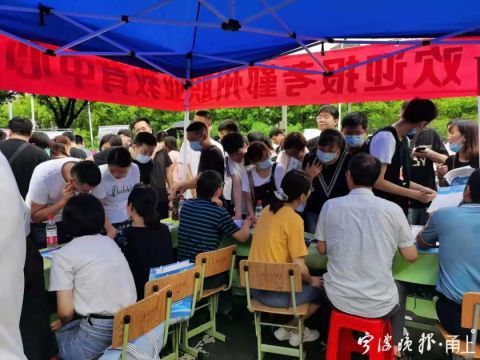 东钱湖旅游学校王佳妮,东钱湖旅游学校校长是谁