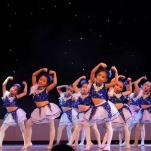 红丝带舞蹈学校,红丝带学校是自费吗