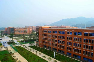 华西卫校和铁路卫校哪个好,华西卫校和铁路卫校哪个更好一些