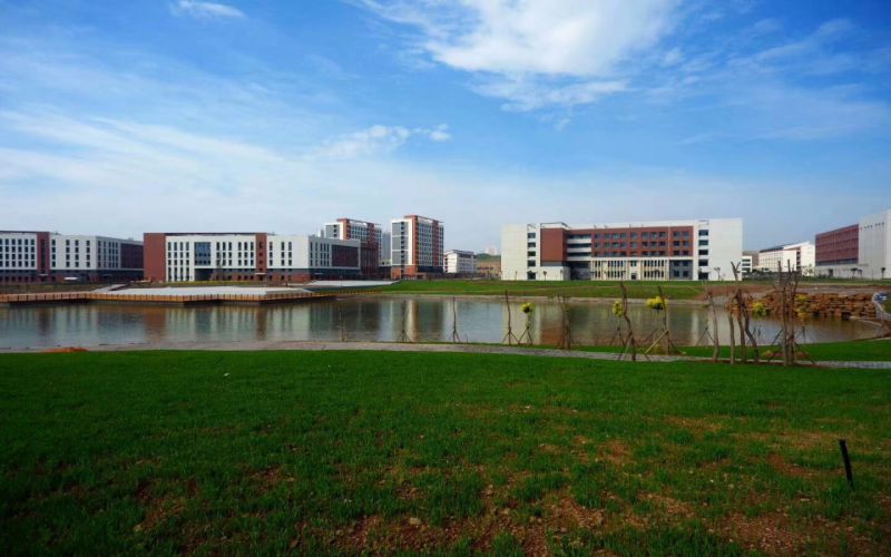 兰州现代职业学院