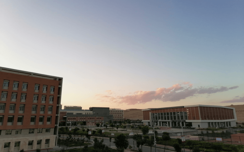 兰州现代职业学院