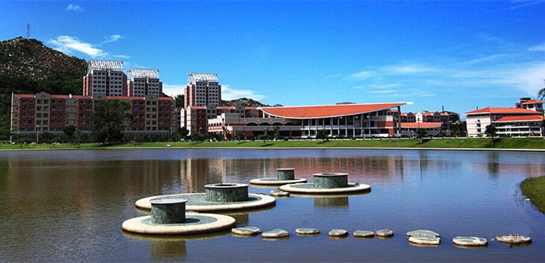 厦门大学嘉庚学院