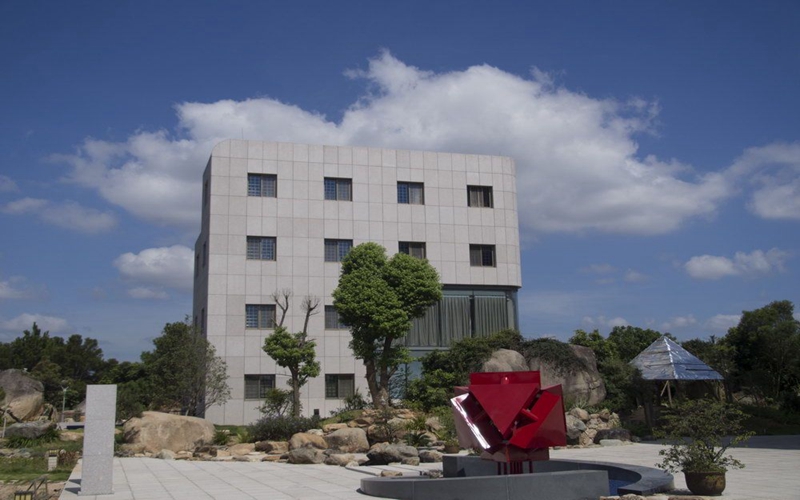 泉州华光职业学院