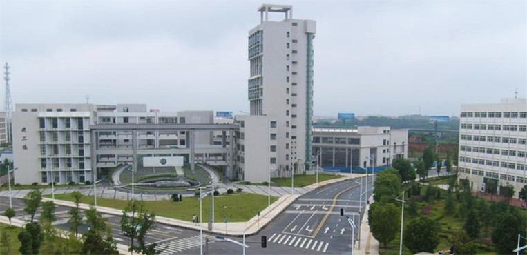 南昌大学