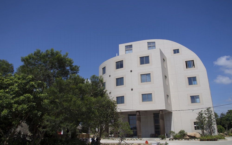 泉州华光职业学院