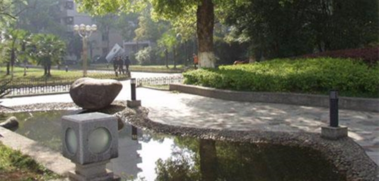 景德镇陶瓷职业技术学院