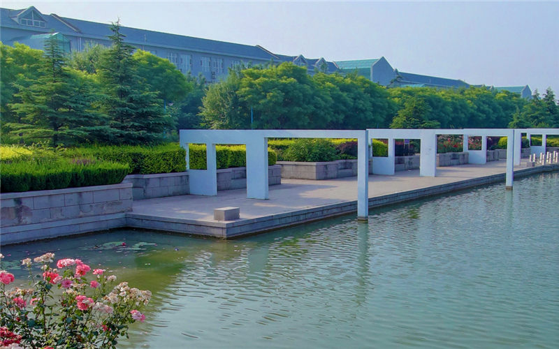 山东第二医科大学