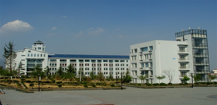 泰山护理职业学院