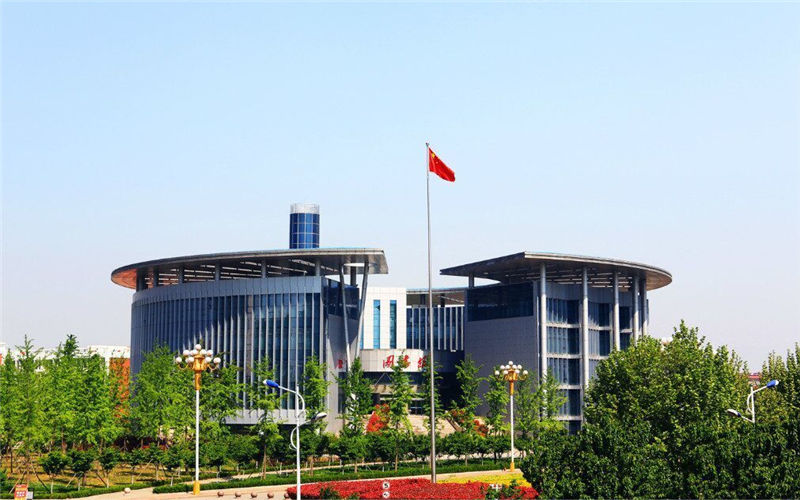 山东医学高等专科学校