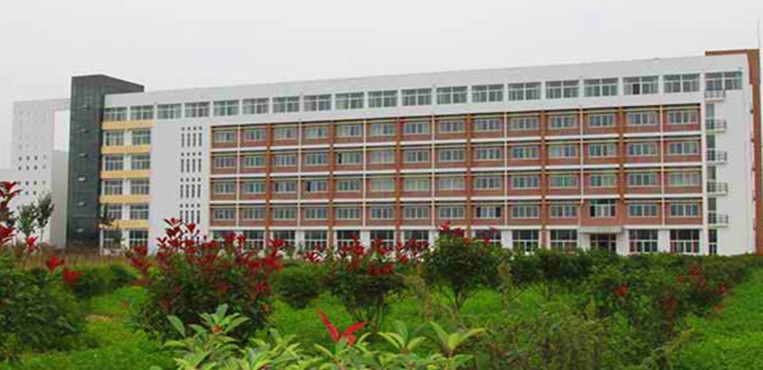 菏泽医学专科学校