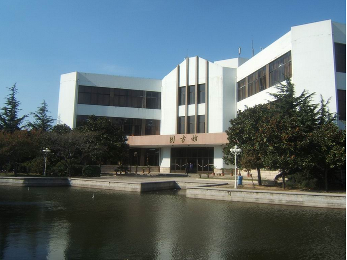 青岛远洋船员职业学院