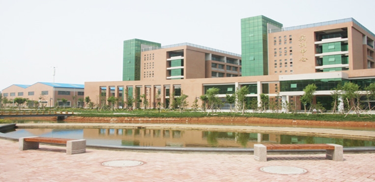 烟台汽车工程职业学院