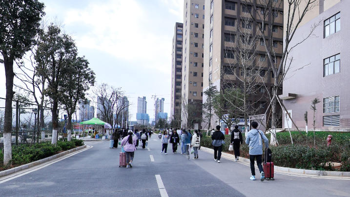 云南商务职业学院