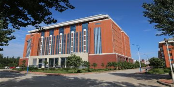 鹤壁能源化工职业学院