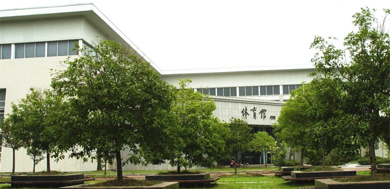 湖北经济学院