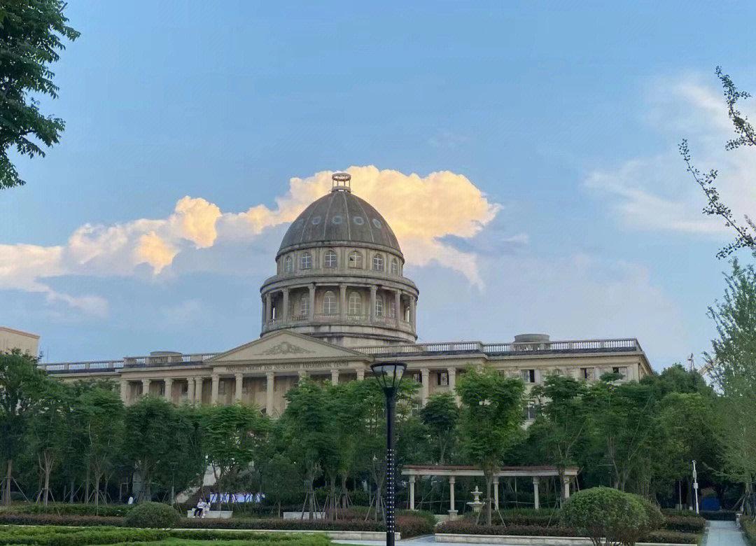 武汉商贸职业学院