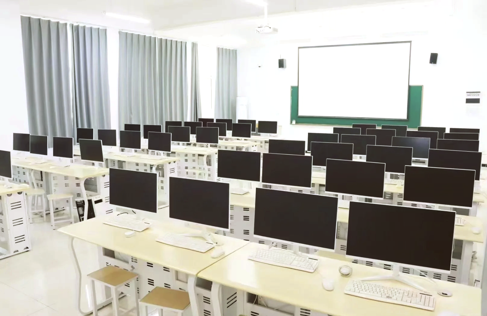 河南新乡工商职业学院