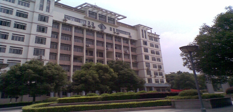 武汉纺织大学外经贸学院