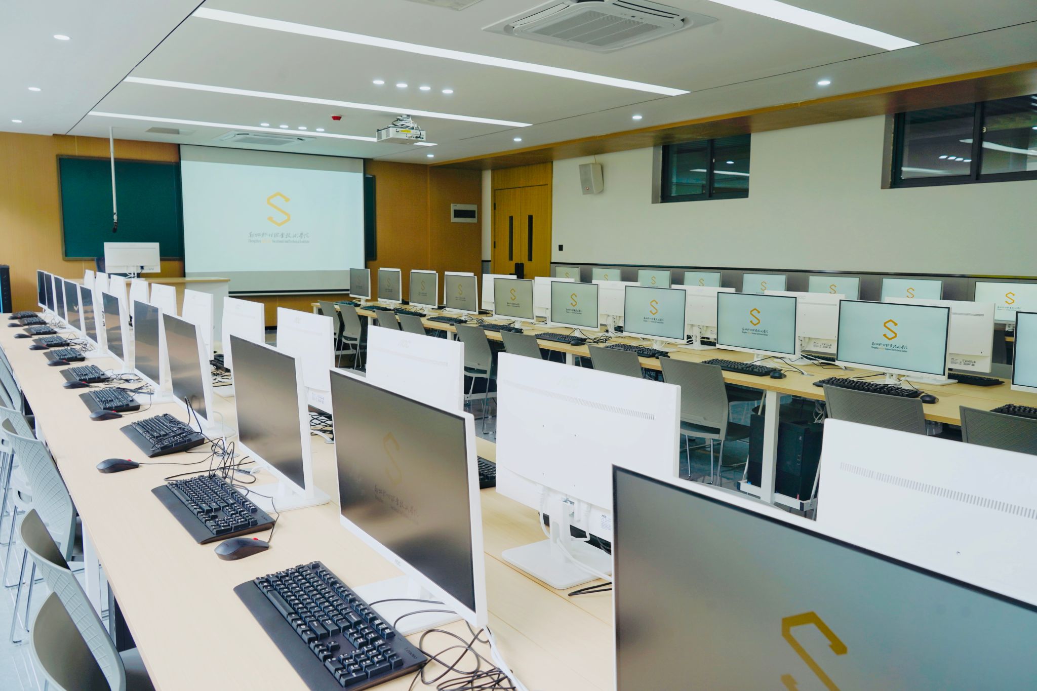 郑州软件职业技术学院