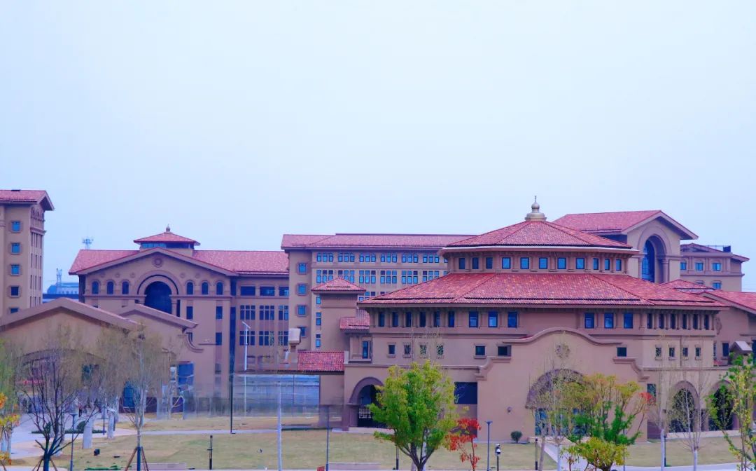 郑州智能科技职业学院