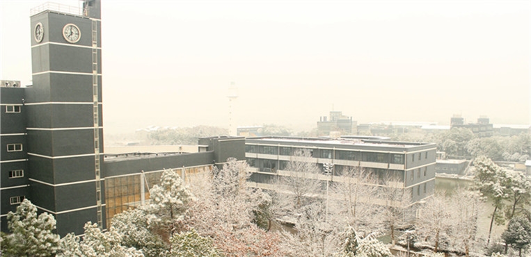武汉海事职业学院