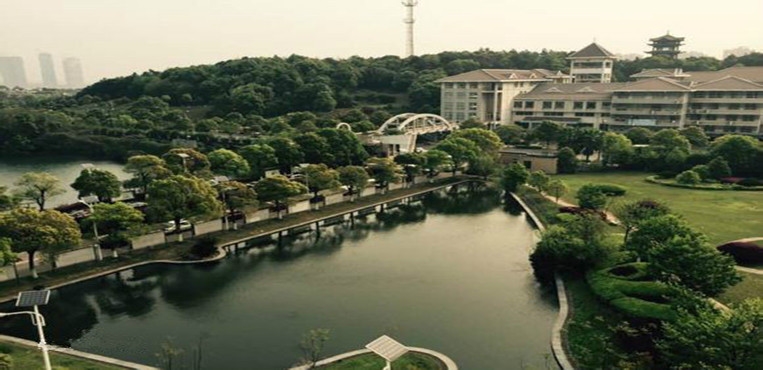 湖南大众传媒职业技术学院