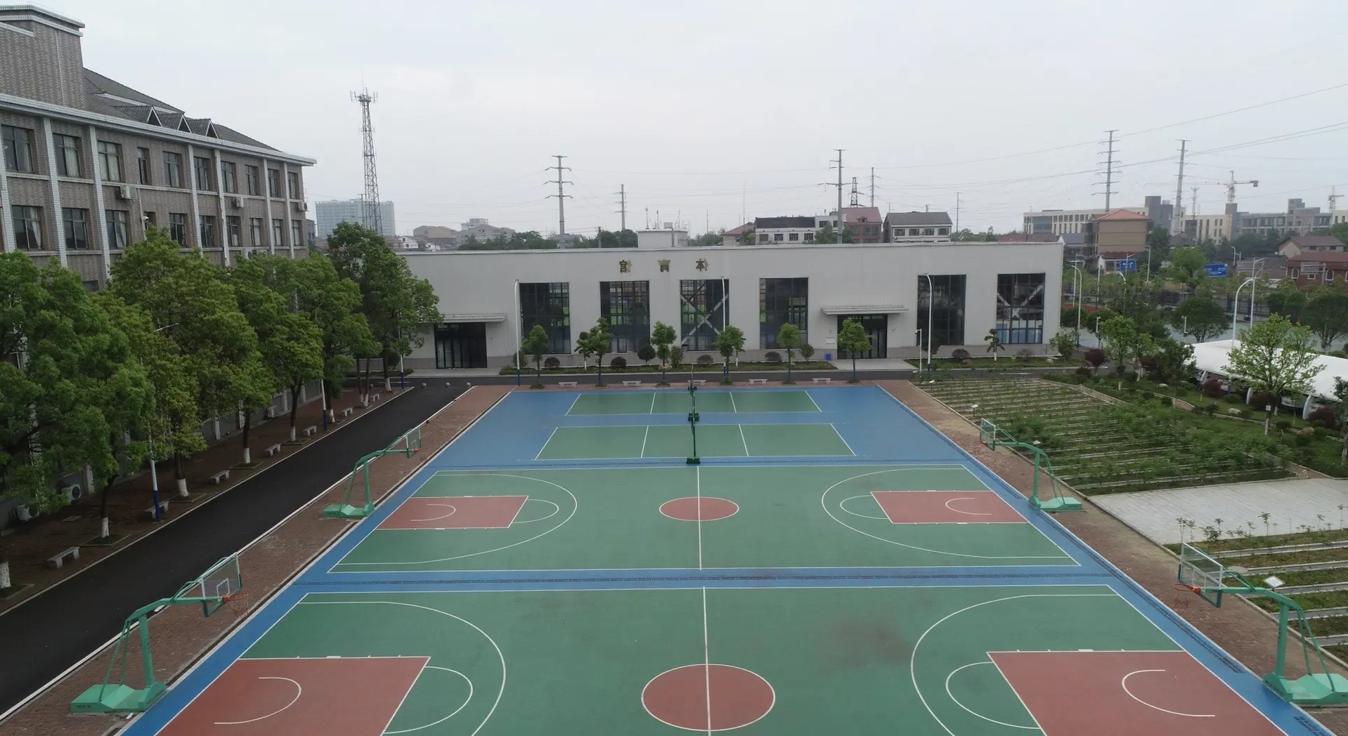 湖南工业职业技术学院