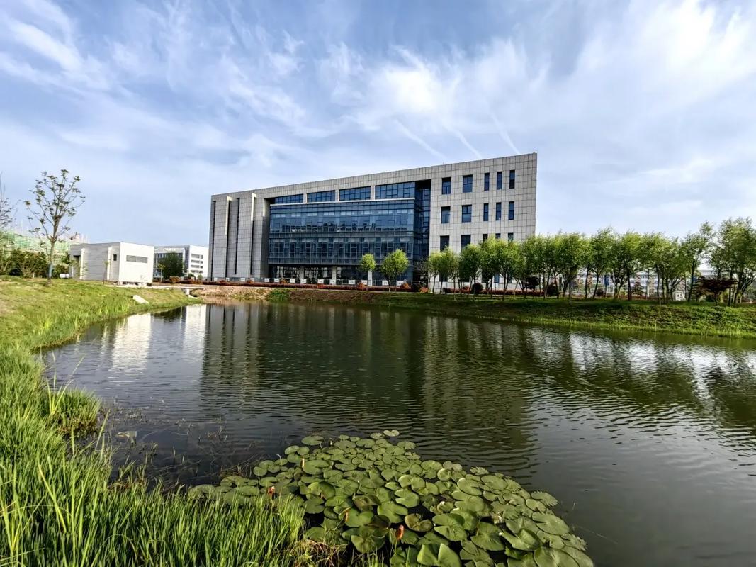 襄阳科技职业学院