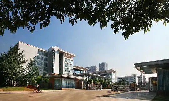 湖北科技职业学院