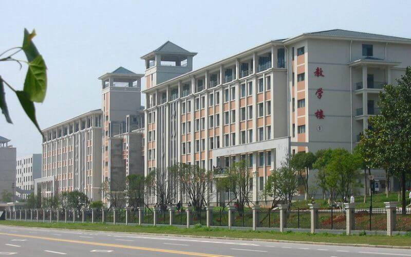 湖北工程职业学院