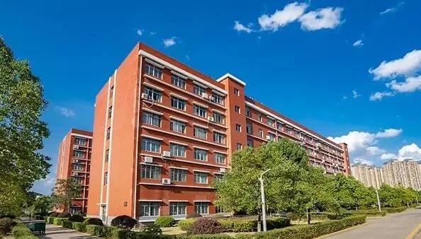 湖南工业职业技术学院