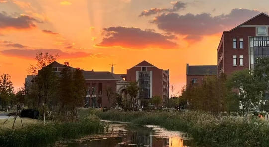 浙江理工大学科技与艺术学院