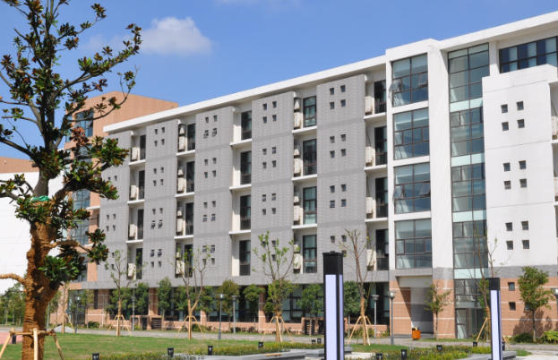 苏州百年职业学院