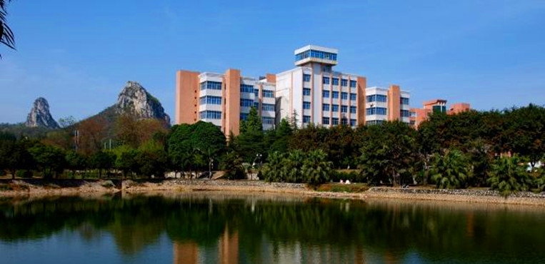 广西科技大学