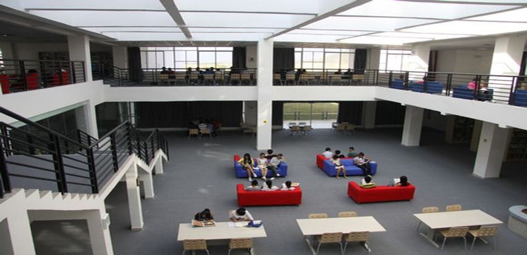 三亚理工职业学院