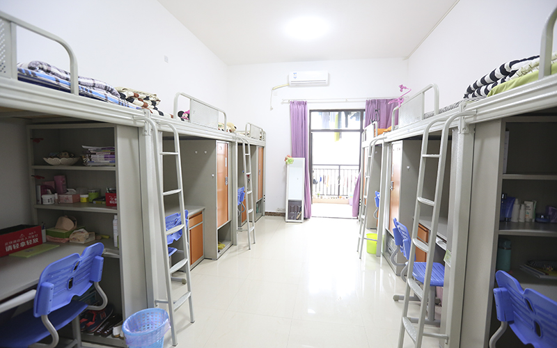 重庆护理职业学院