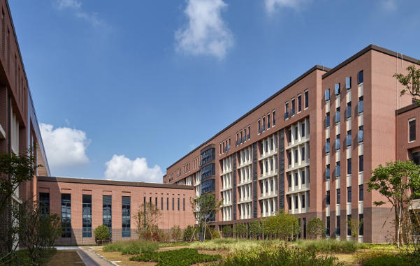 上海思博职业技术学院