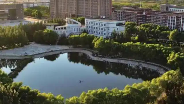 哈尔滨广厦学院