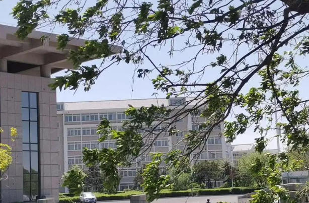 辽宁现代服务职业技术学院