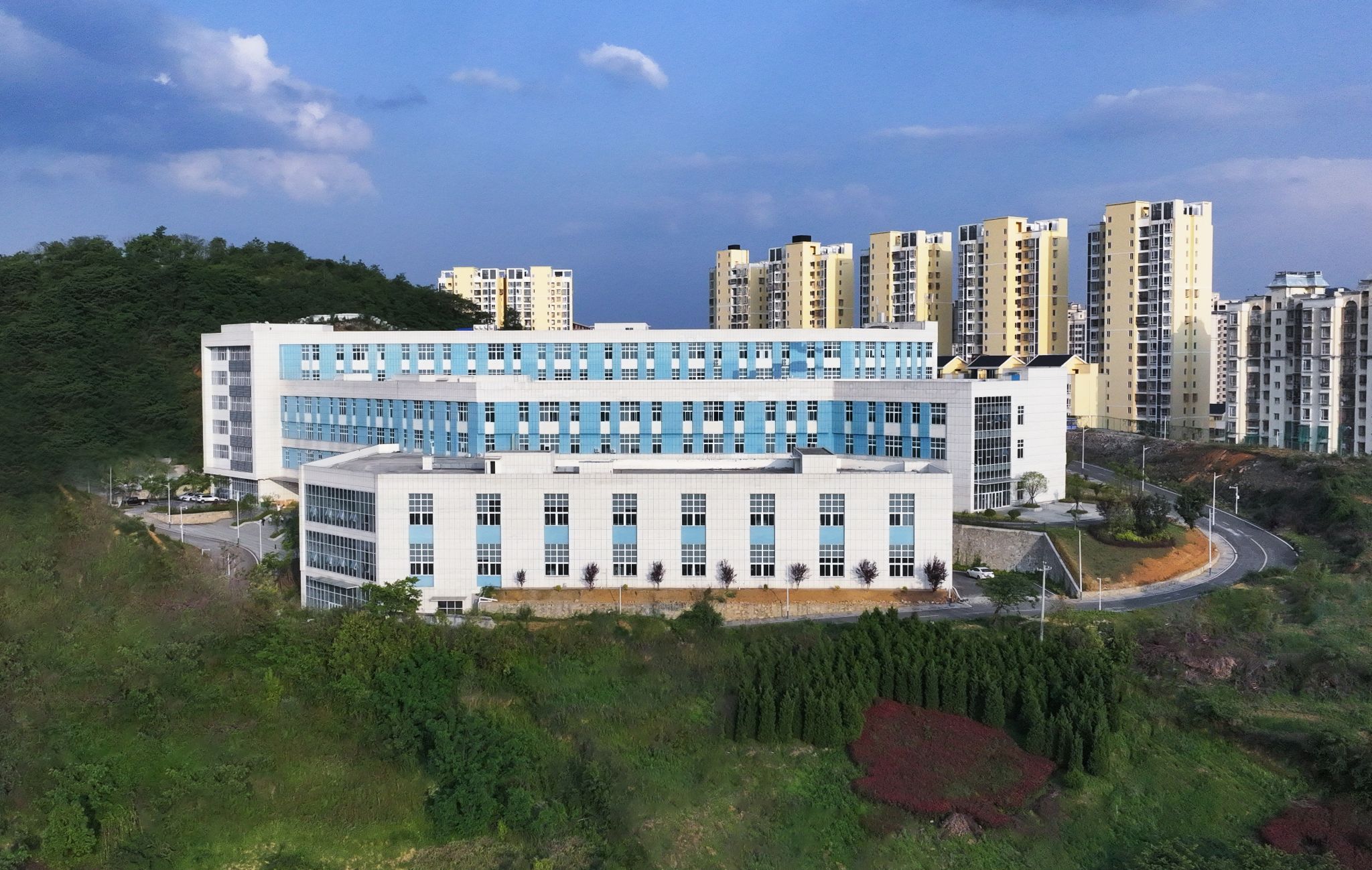 贵州工程应用技术学院