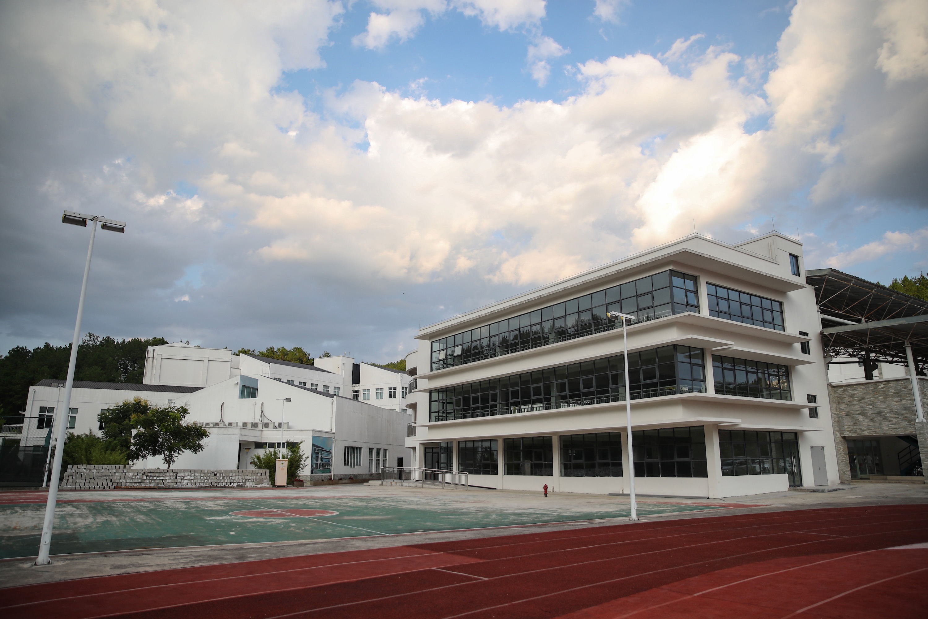 贵州盛华职业学院