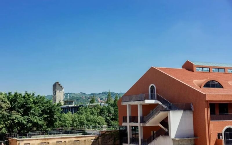 四川国际标榜职业学院