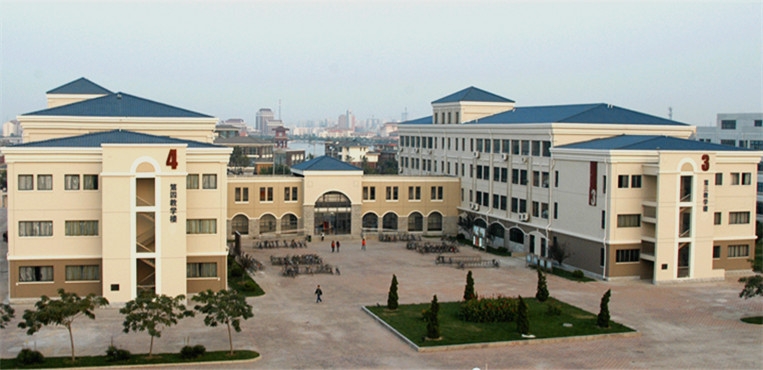 南开大学滨海学院